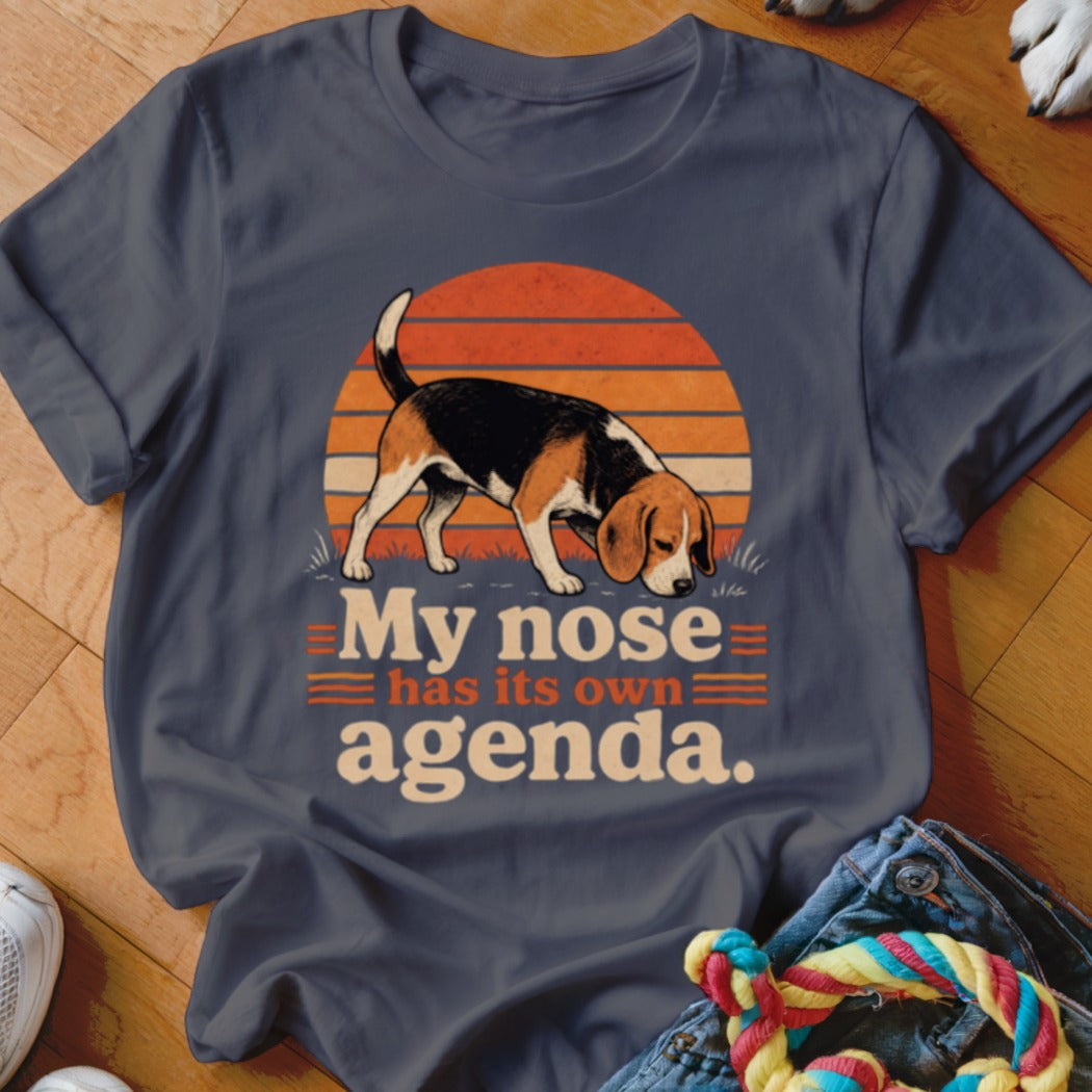 T-shirt with beagle and text "My nose has its own agenda."