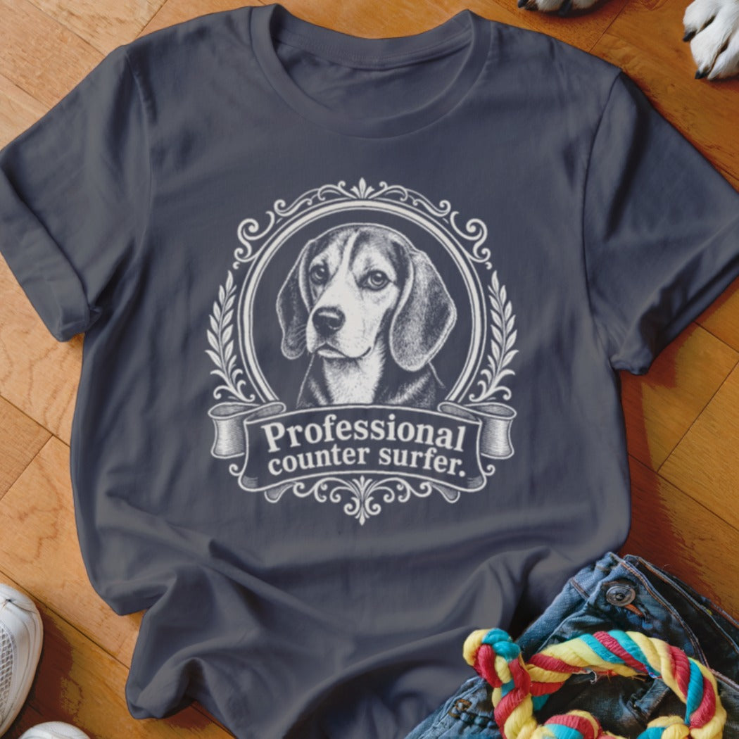 T-shirt with beagle portrait and text "Professional counter surfer".