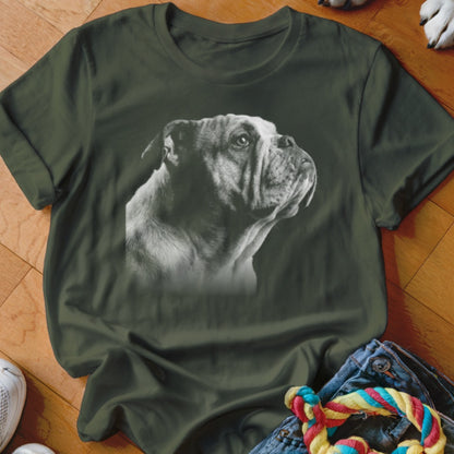 T-shirt with a vintage black and white portrait of a bulldog's head.