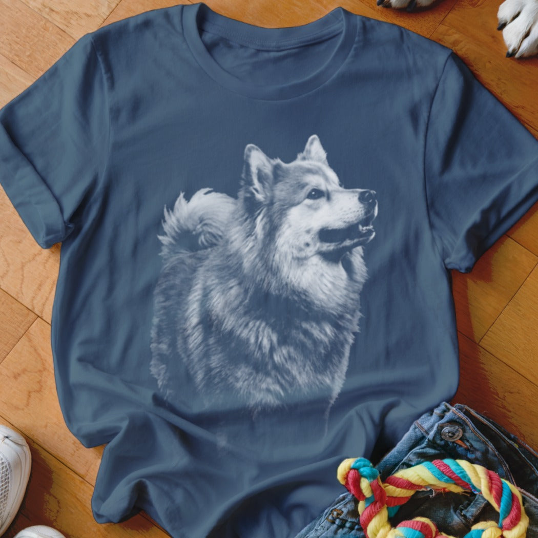 T-shirt with a graphic of a fluffy dog looking to the right.