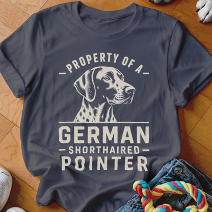 Dark blue t-shirt with German Shorthaired Pointer illustration and text.