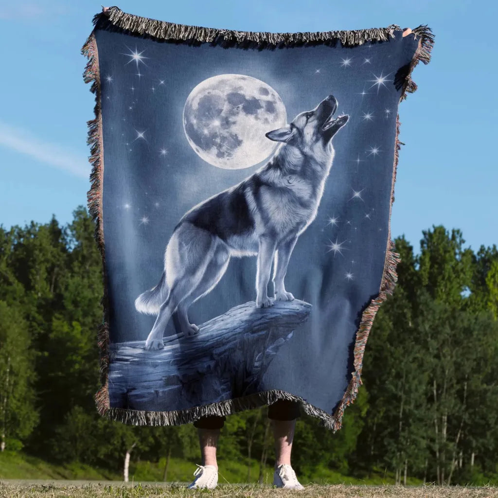 Howling Moon Blanket - The Pawsitive Initiative